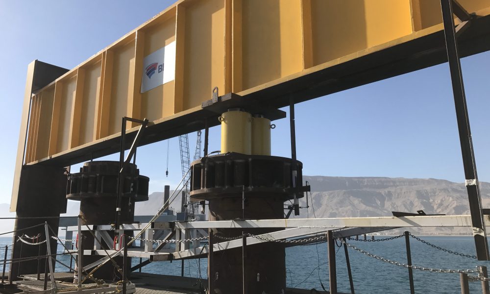 SLT-pict-003-1000x600